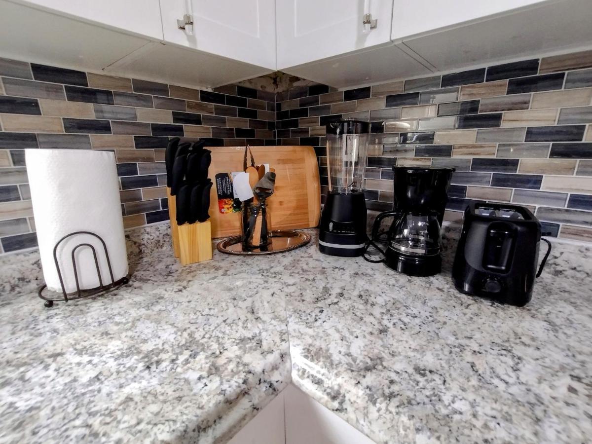 Cheerful 3-Bedroom Home /Ac+ Free Parking North Miami Beach Ngoại thất bức ảnh
