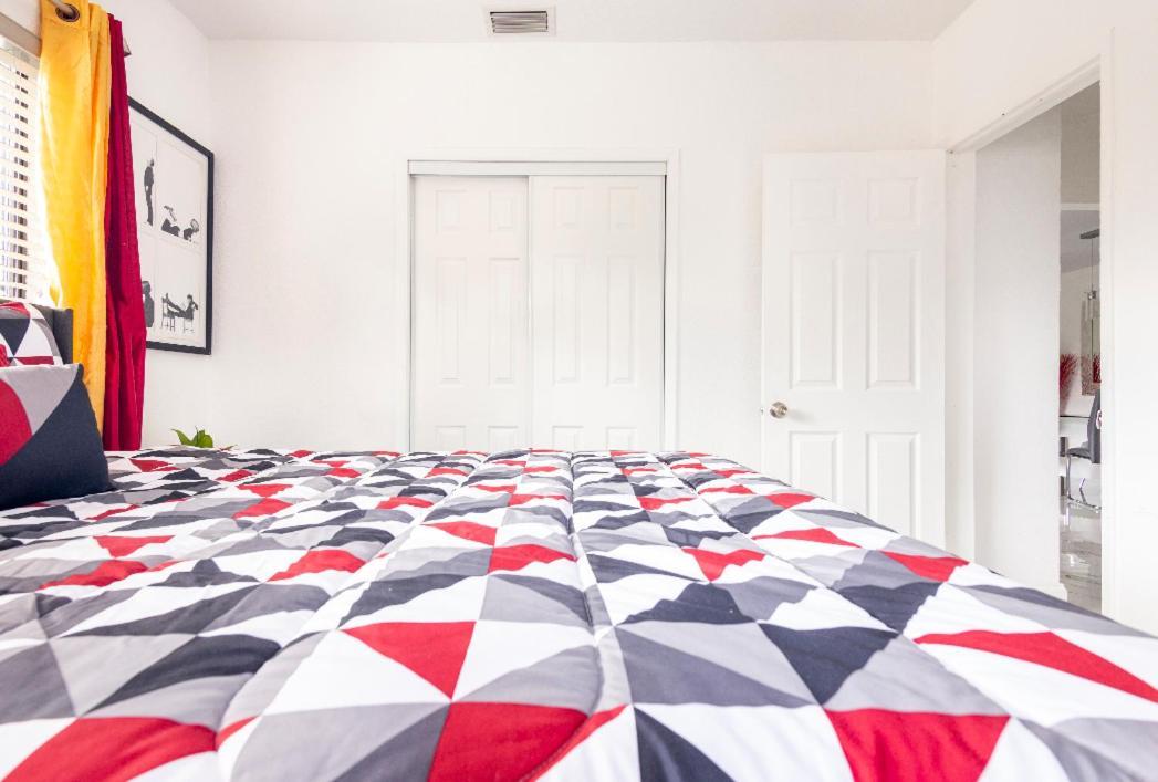 Cheerful 3-Bedroom Home /Ac+ Free Parking North Miami Beach Ngoại thất bức ảnh