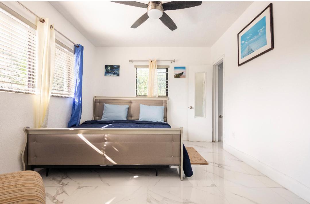 Cheerful 3-Bedroom Home /Ac+ Free Parking North Miami Beach Ngoại thất bức ảnh